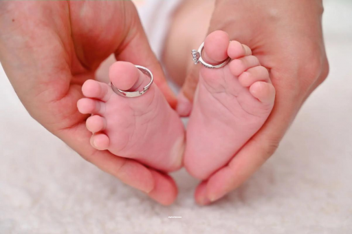 广西孕妇两个月肚子疼